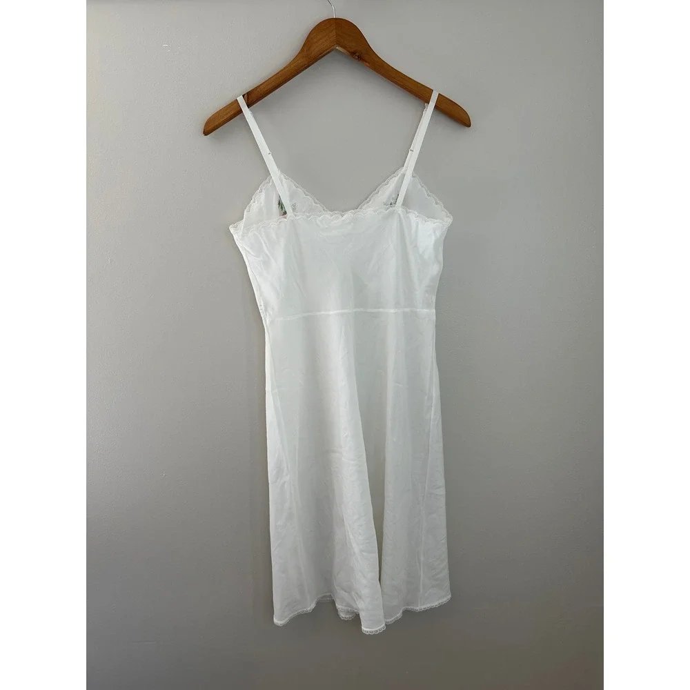 Vintage Strawberry Embroidered Slip Dress Womens 34 White EUC Lace Trim Chemise - Picture 8 of 9